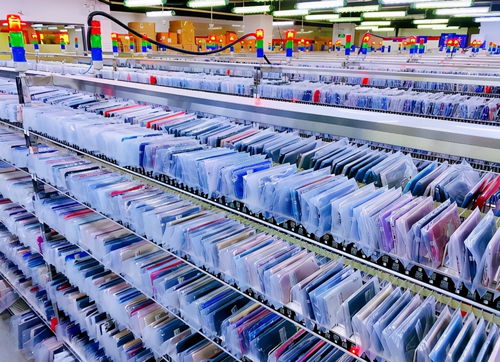 深圳召開(kāi)全球招商大會(huì),轉(zhuǎn)轉(zhuǎn)集團(tuán) 落戶(hù) 助力電子產(chǎn)品流轉(zhuǎn)產(chǎn)業(yè)升級(jí)